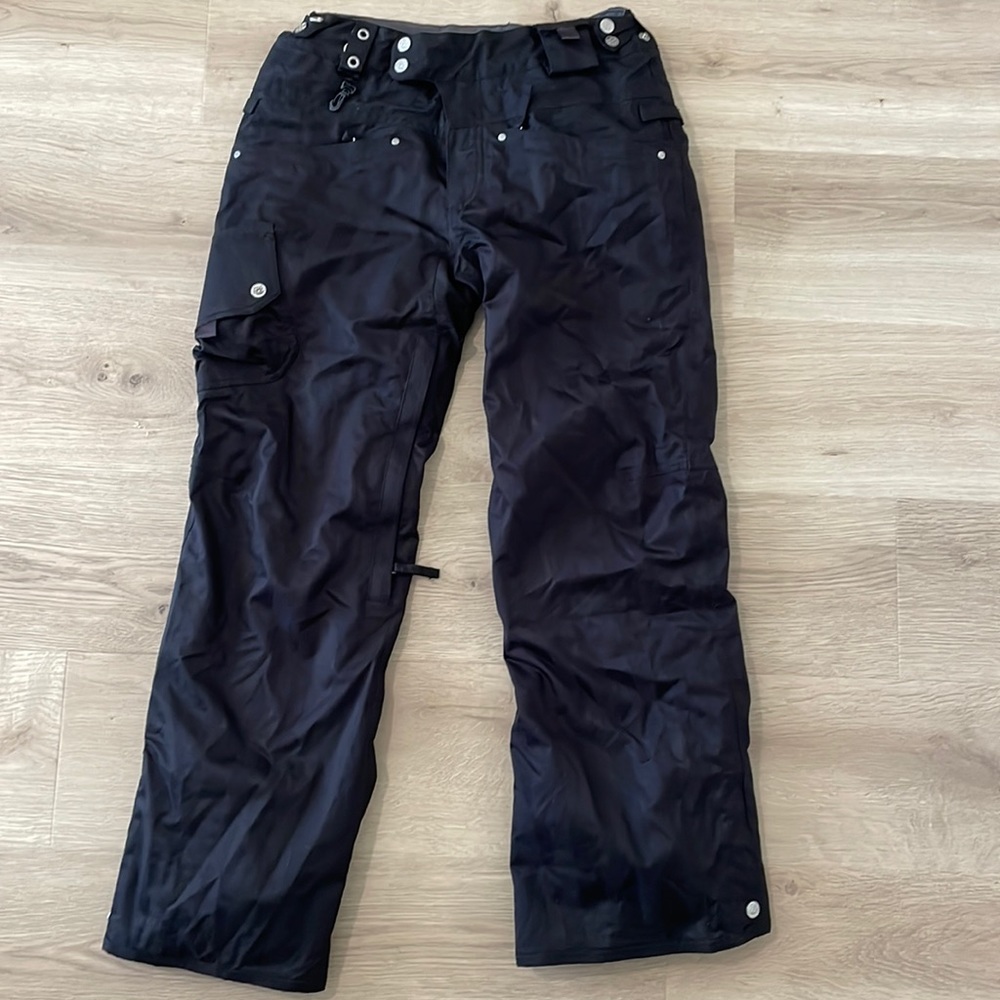 COPY - Women’s 686 GORE-TEX Snowboarding Pants